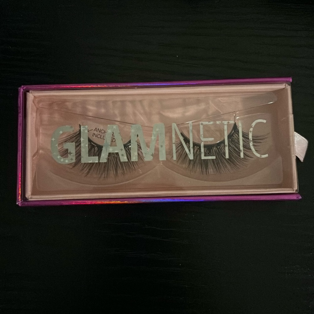 Glamnetic lashes